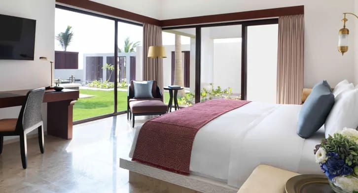 Anantara Al Baleed - Three Bedroom Royal Beach Villa Bedroom